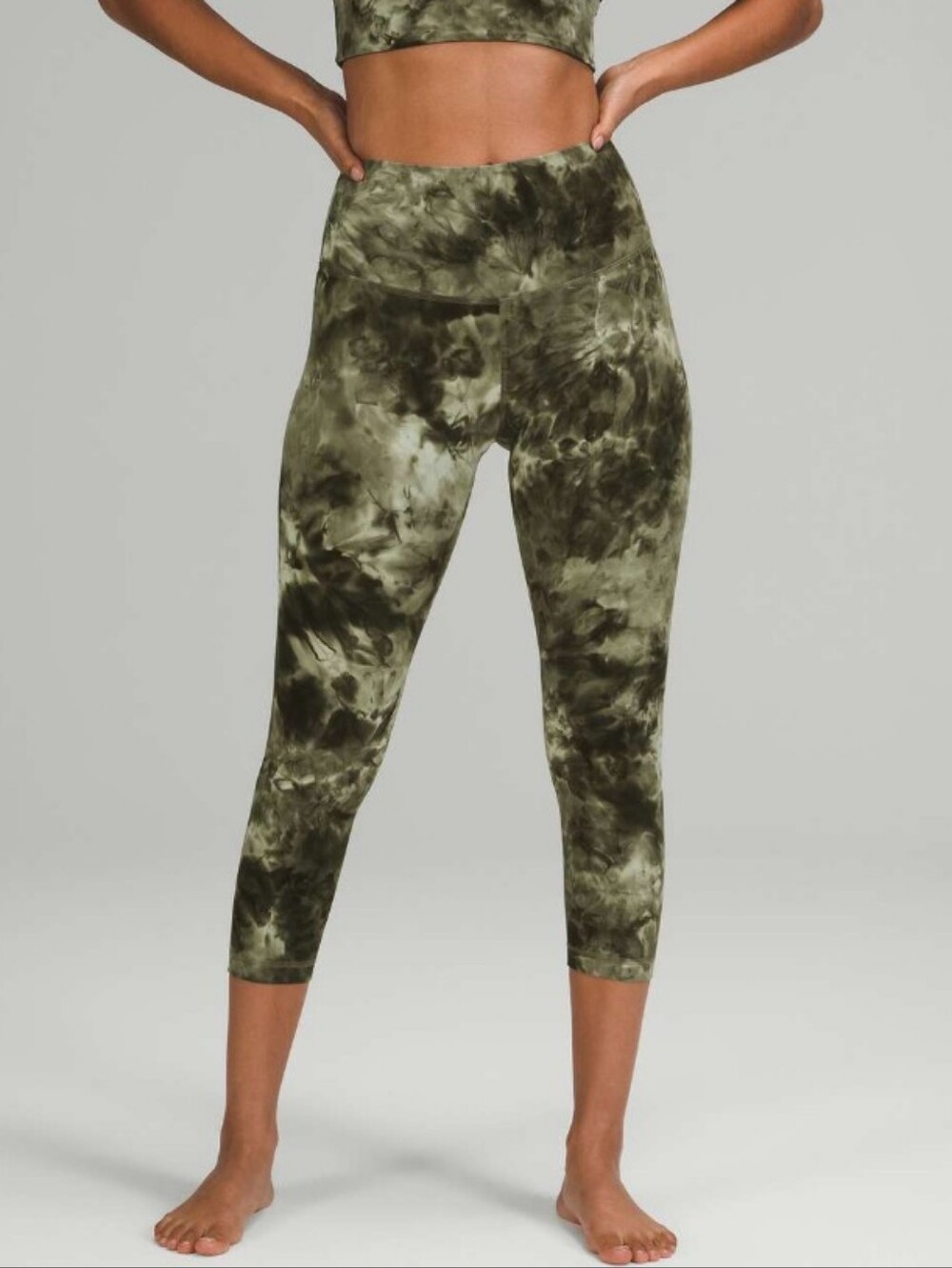 Lulu Align Crop 23" Green Diamond Dye